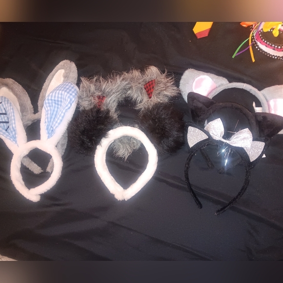 Halloween package of dress up masks headbands and accessories - Picture 2 of 2